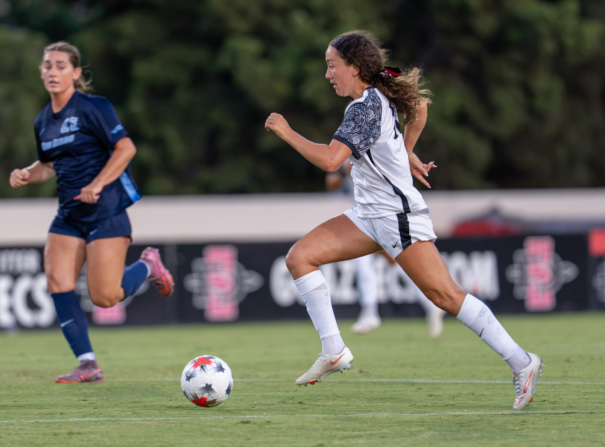 DSC01436-scaled Aztecs Take Down Crosstown Rival USD, 3-1, in Final Tune-Up Before Pac-12 Debut