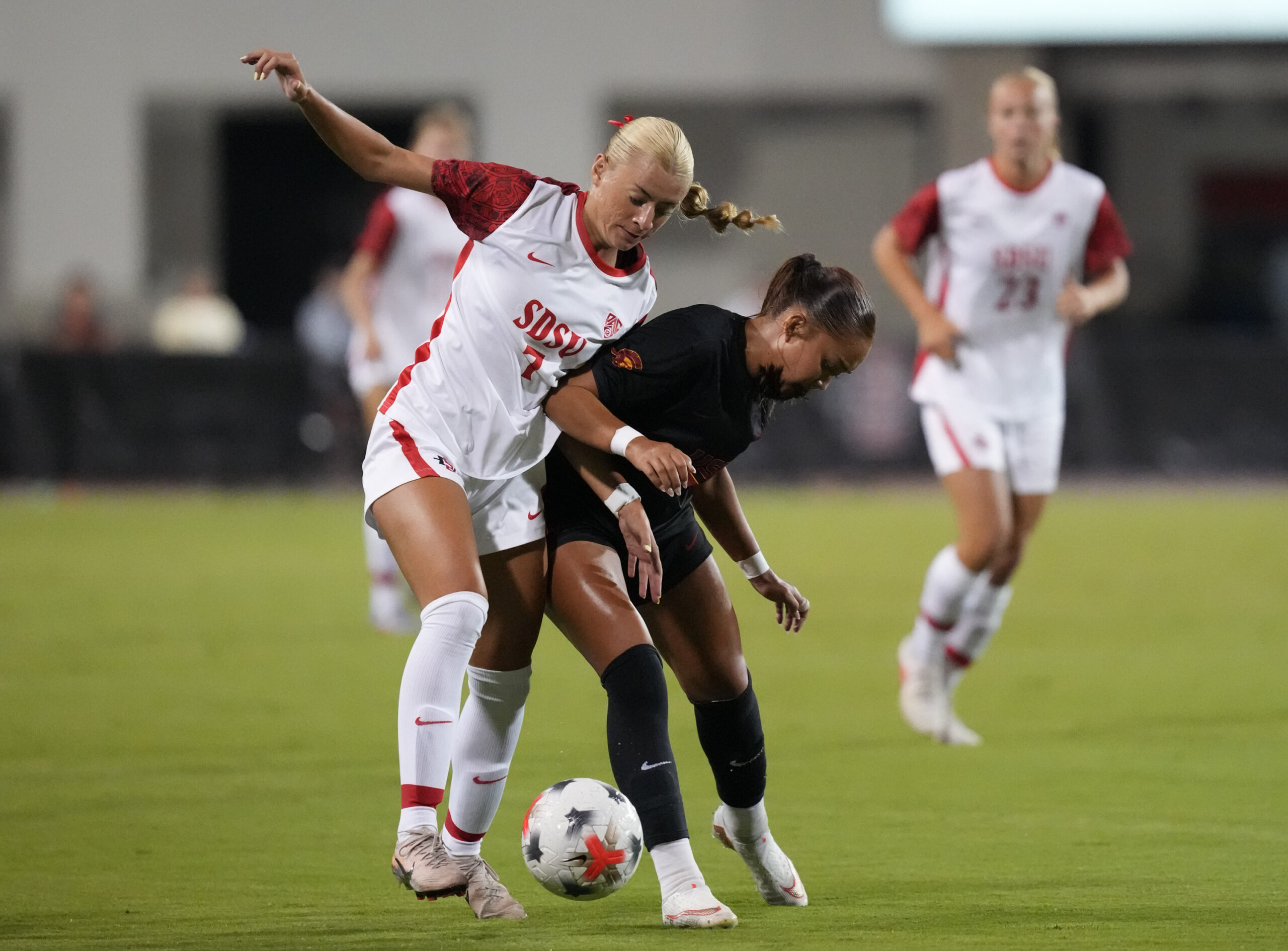DSC07313-scaled New Faces, New Era: Aztecs Open Pac-12 Chapter with 2-0 Win Over USC