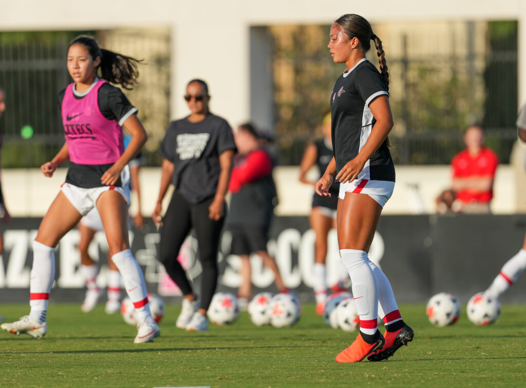 DSC09366-1024x756 New Faces, New Era: Aztecs Open Pac-12 Chapter with 2-0 Win Over USC