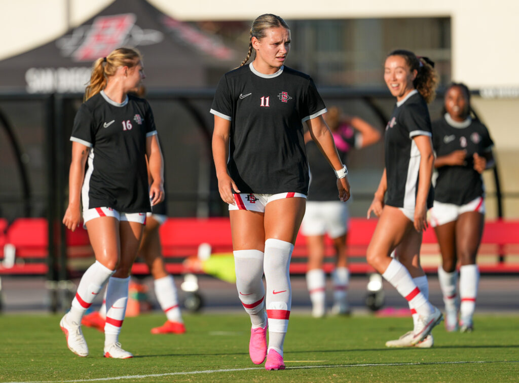 DSC09465-1024x756 New Faces, New Era: Aztecs Open Pac-12 Chapter with 2-0 Win Over USC