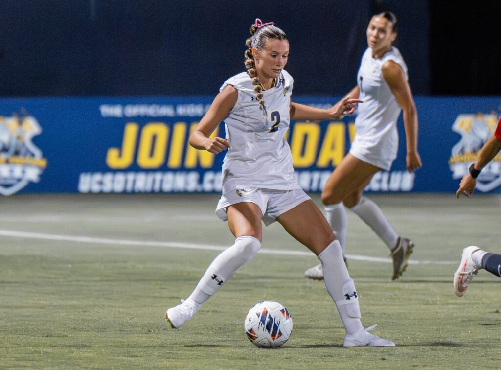 DSC3253-1024x756 Aztecs Open Pac-12 Era With Crosstown Shutout Over UC San Diego
